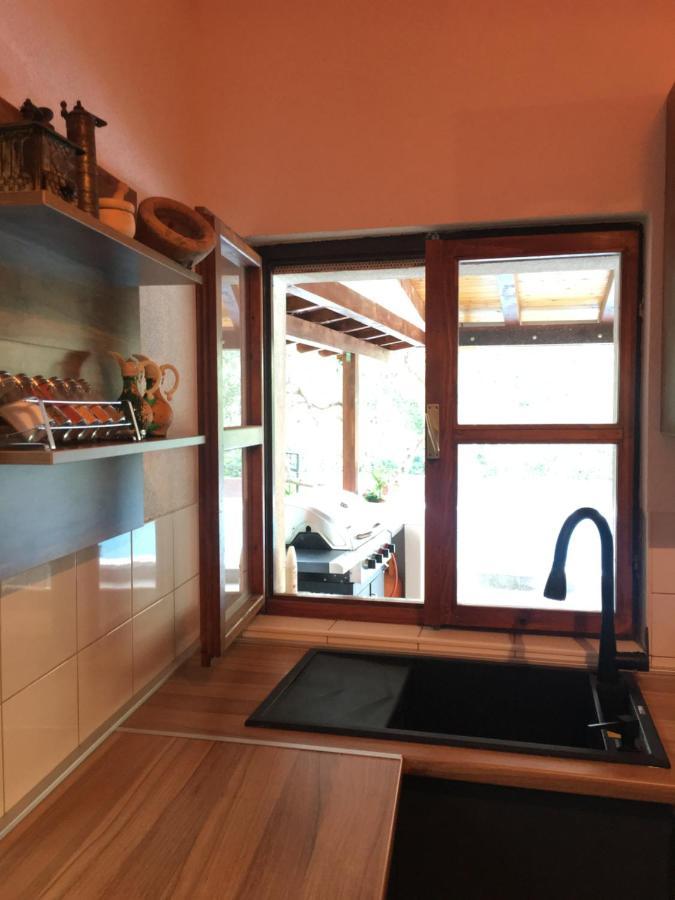 Villa Vlade- From The Heated Pool To The Beach In 1 Minute Jesenice  Kültér fotó